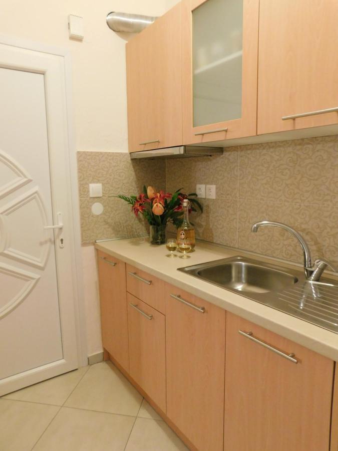 Отель Anna House 3 Сарти Экстерьер фото